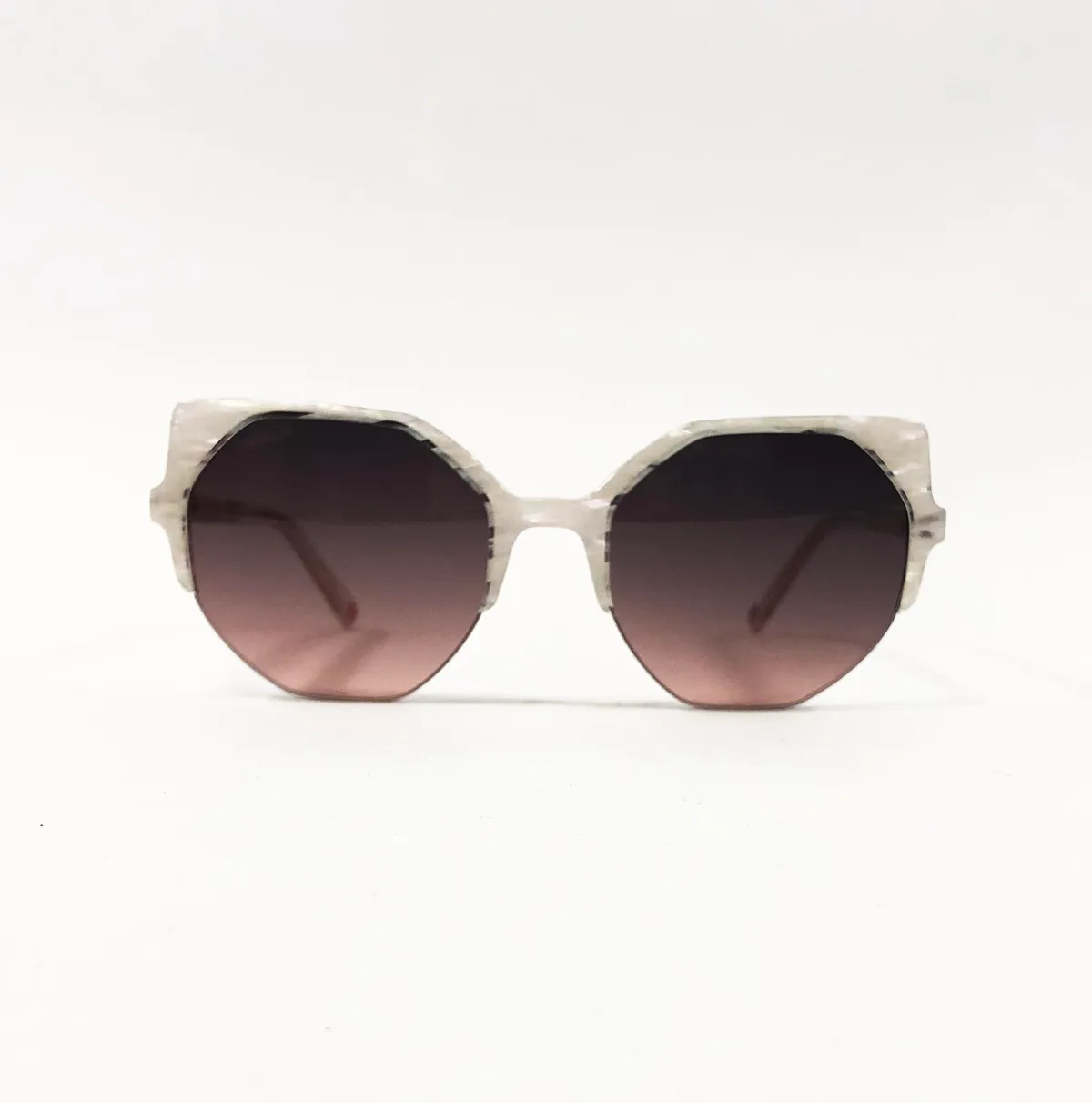 Main view of Cosmopolitan-CM2382-White