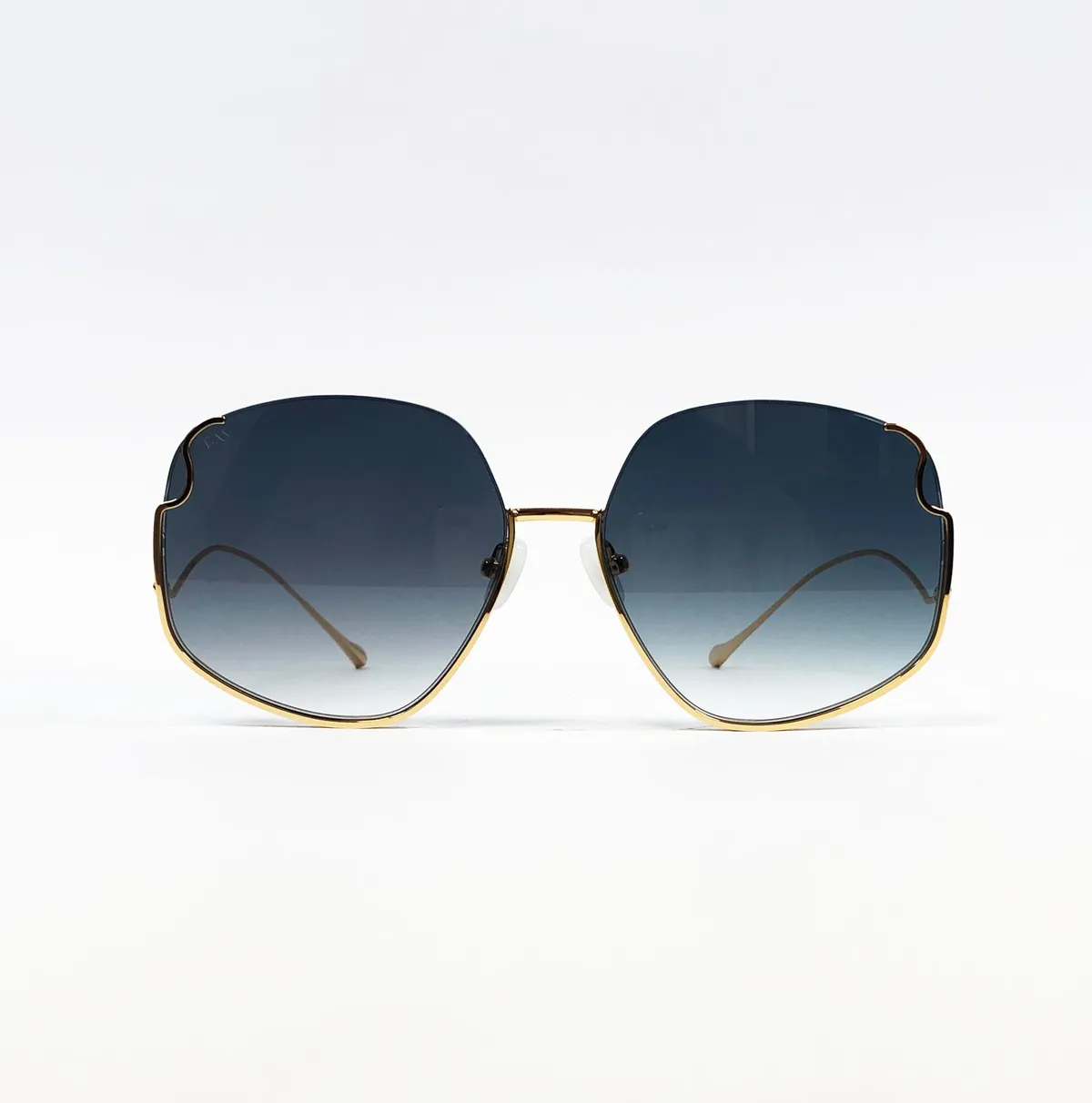 Main view of For-Arts-Sake-Drape-ZG3