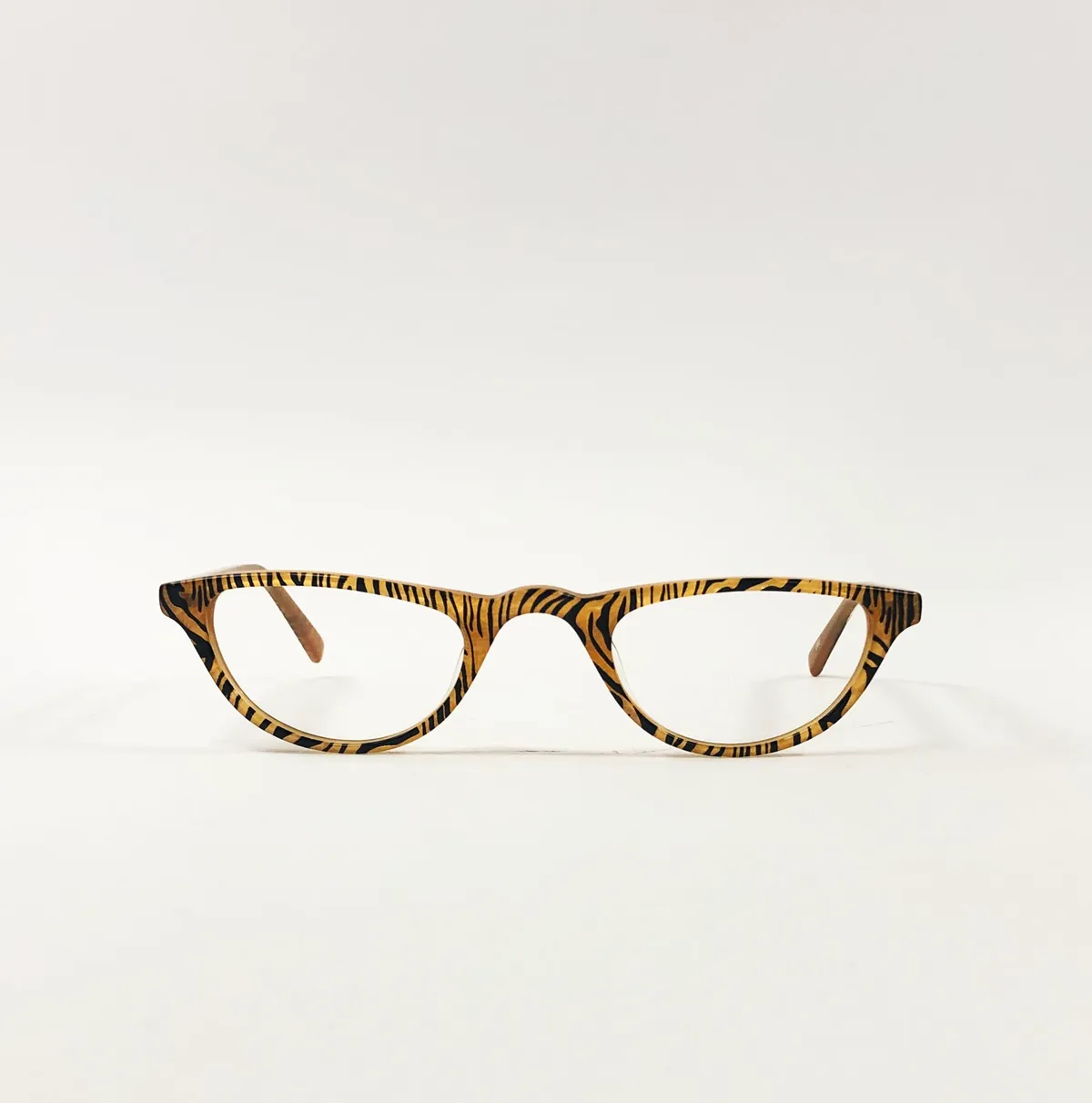 Main view of Forever-CF2001-C02