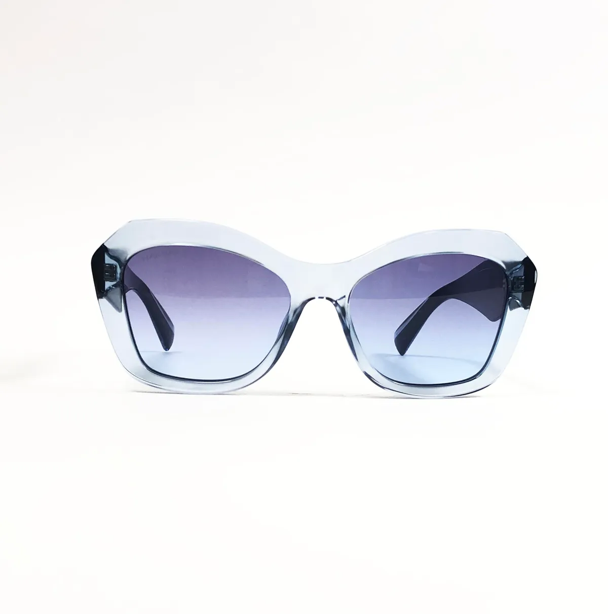 Main view of Naf-Naf-Fiona-Bleu